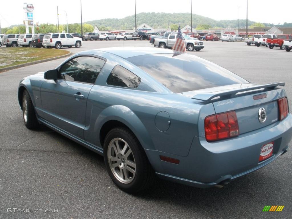 2006 Mustang GT Premium Coupe - Windveil Blue Metallic / Dark Charcoal photo #5