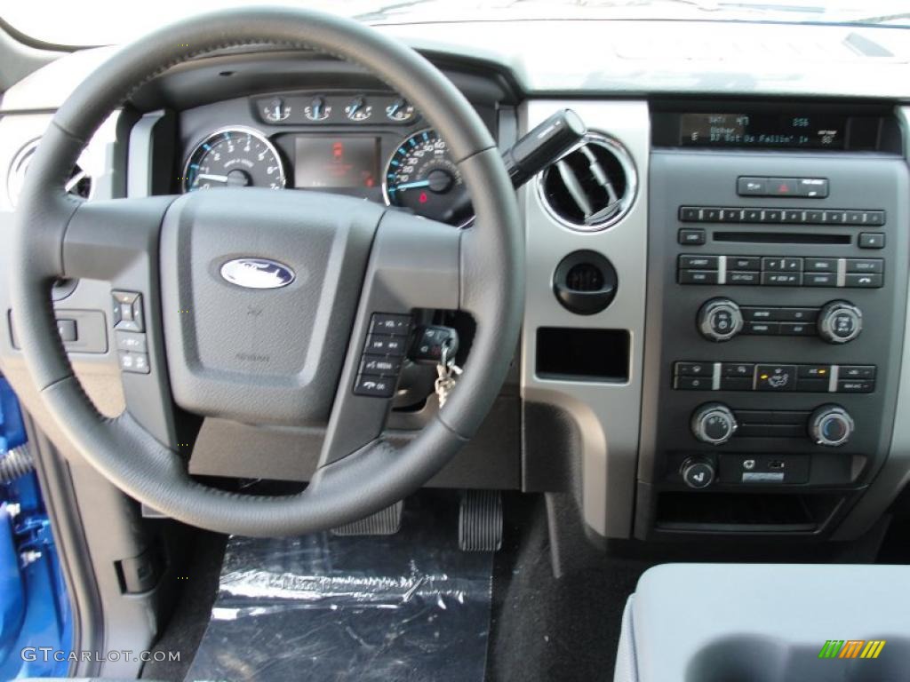 2011 Ford F150 XLT SuperCab Steel Gray Dashboard Photo #49121930