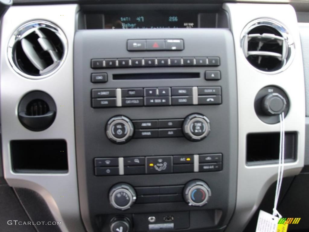 2011 Ford F150 XLT SuperCab Controls Photo #49121945