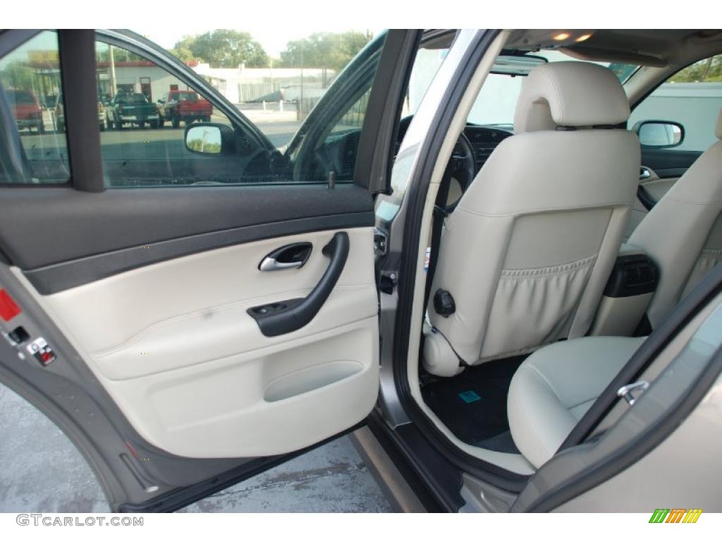 2004 Saab 9-3 Linear Sedan Parchment Door Panel Photo #49122157