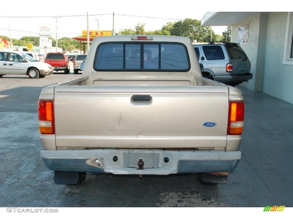 1996 Ranger XLT Regular Cab - Light Saddle Metallic / Beige photo #7