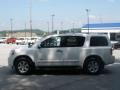 Blizzard White - Armada SE Photo No. 6