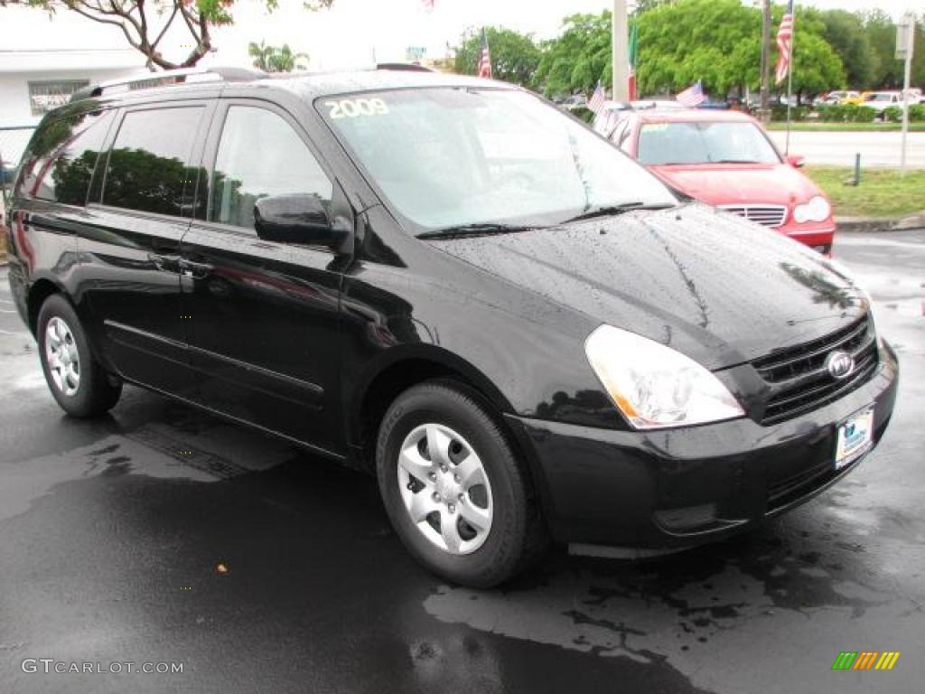 2009 kia minivan