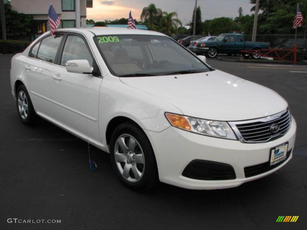 2009 Optima LX - Clear White / Beige photo #1