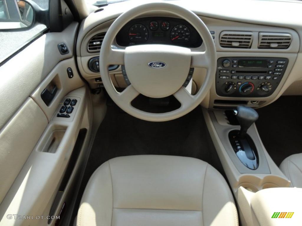 2004 Taurus SES Sedan - Arizona Beige Metallic / Medium Parchment photo #9