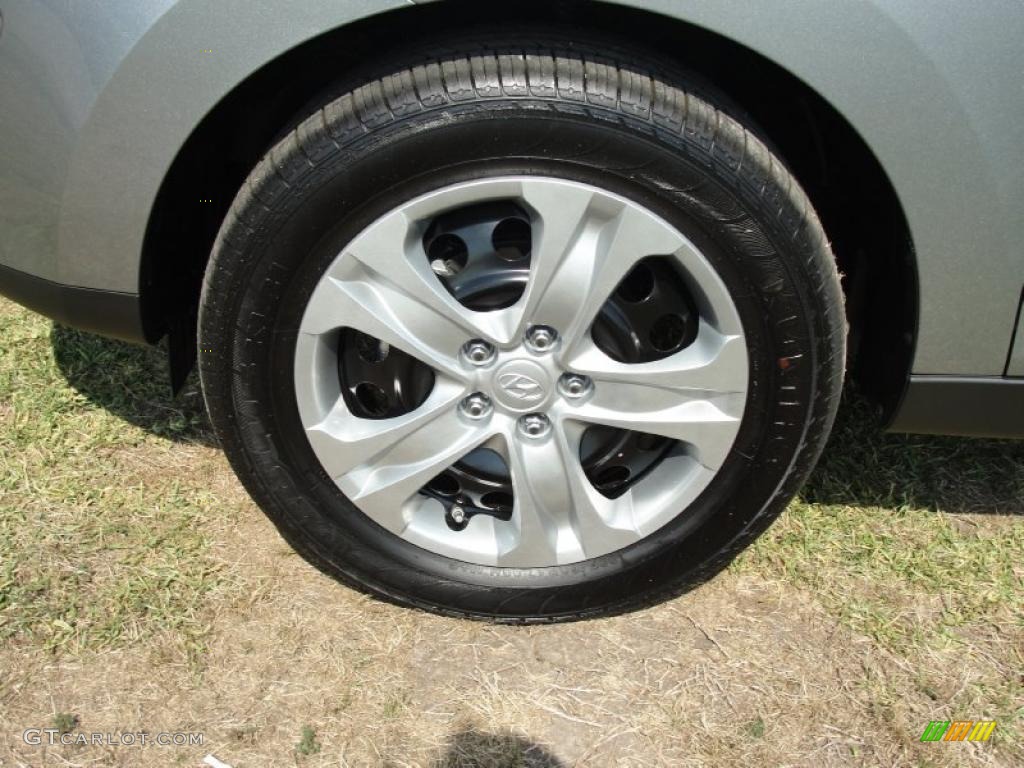 2011 Hyundai Tucson GL Wheel Photo #49124456