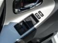 Super White - Camry SE Photo No. 24