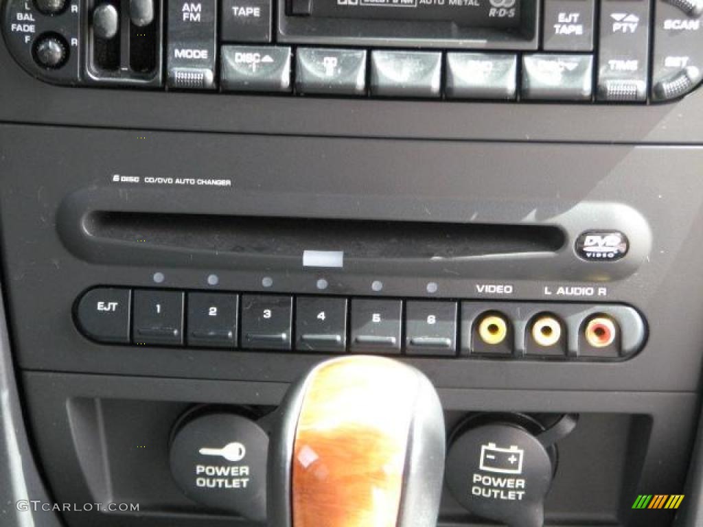 2005 Chrysler Pacifica Limited AWD Controls Photo #49127111