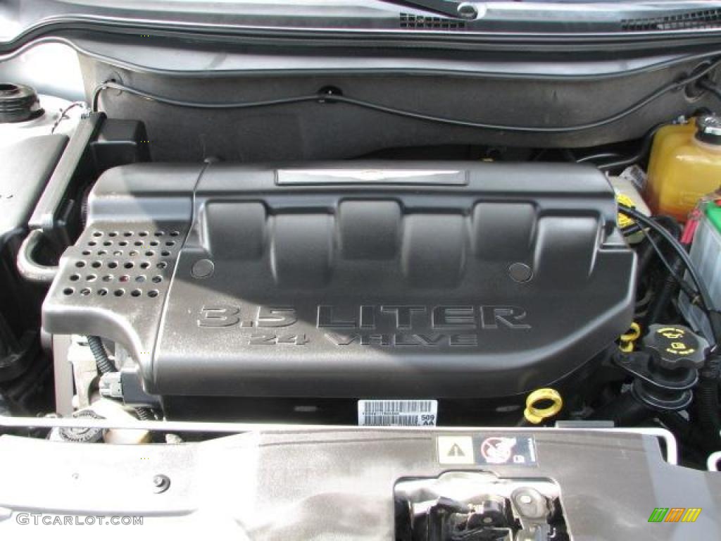 2005 Chrysler Pacifica Limited AWD Engine Photos