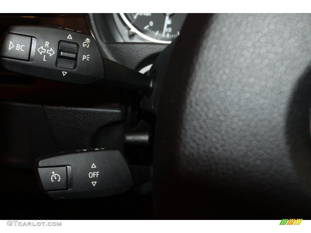 2009 3 Series 328i Sedan - Titanium Silver Metallic / Black photo #11