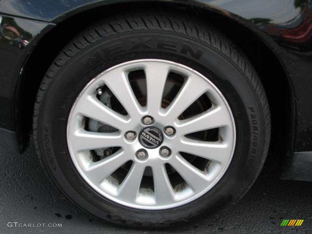 2005 Volvo S40 2.4i Wheel Photo #49127579