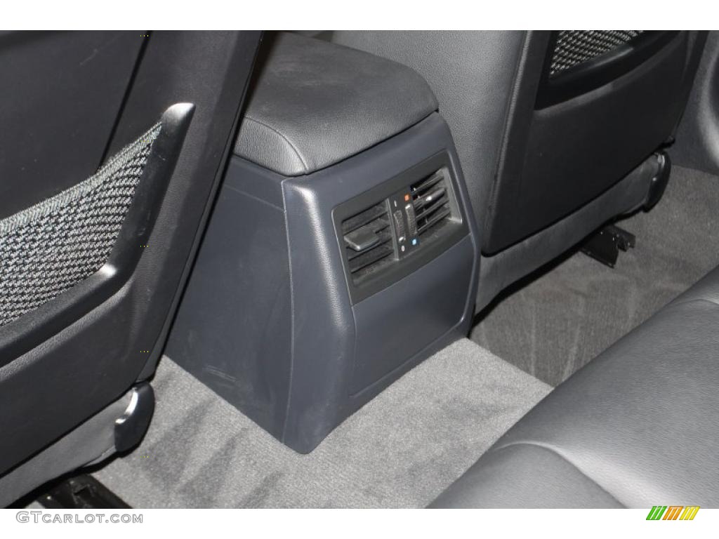 2009 3 Series 328i Sedan - Titanium Silver Metallic / Black photo #40