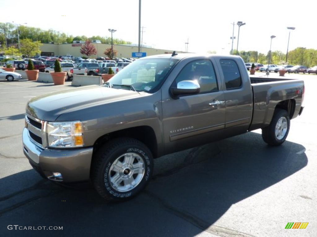 2011 Silverado 1500 LT Extended Cab 4x4 - Mocha Steel Metallic / Ebony photo #3