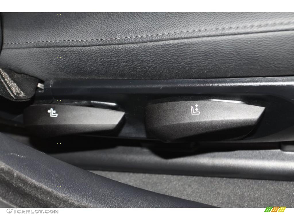 2009 3 Series 328i Sedan - Titanium Silver Metallic / Black photo #47