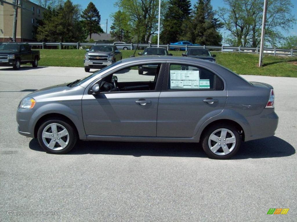 2011 Aveo LT Sedan - Medium Gray / Charcoal photo #12