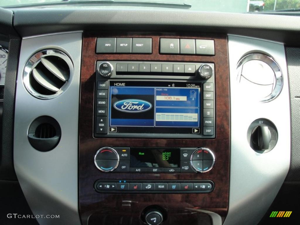 2010 Ford Expedition King Ranch Controls Photo #49129127