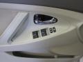 Super White - Camry LE Photo No. 16