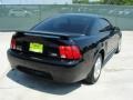 Black - Mustang V6 Coupe Photo No. 3