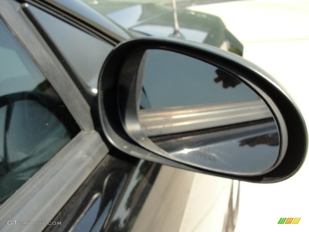 2004 Mustang V6 Coupe - Black / Dark Charcoal photo #17