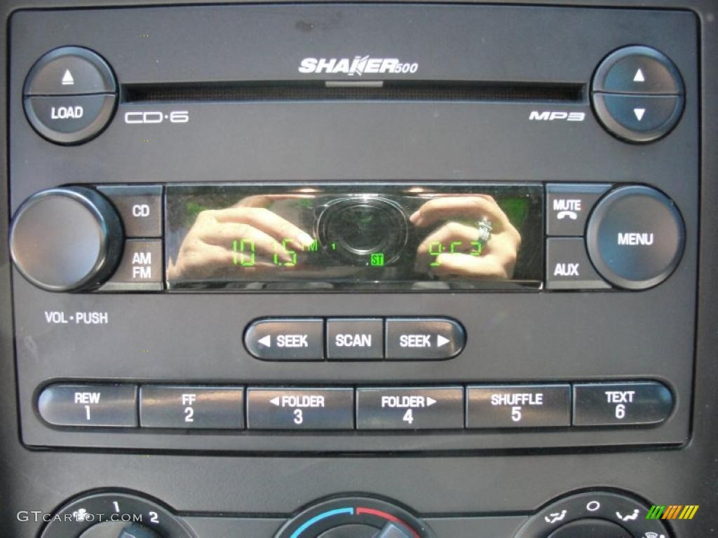 2006 Ford Mustang GT Premium Coupe Controls Photo #49132033
