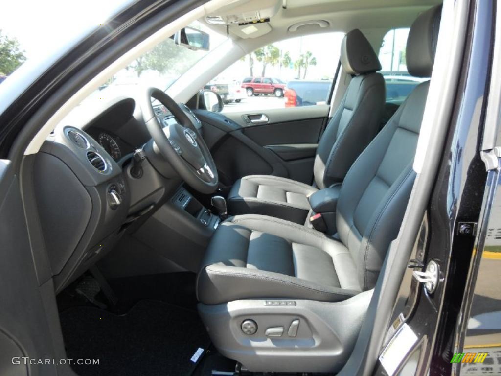 2011 Tiguan SEL 4Motion - Deep Black Metallic / Charcoal photo #11