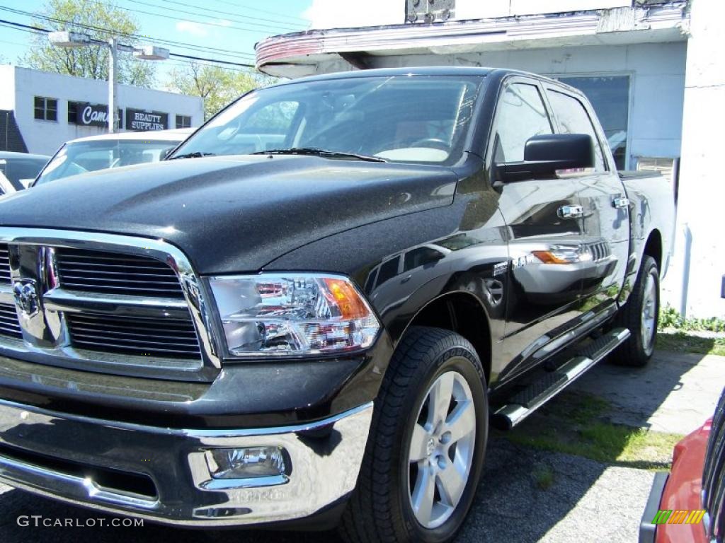 2009 Ram 1500 SLT Crew Cab 4x4 - Brilliant Black Crystal Pearl / Dark Slate/Medium Graystone photo #1