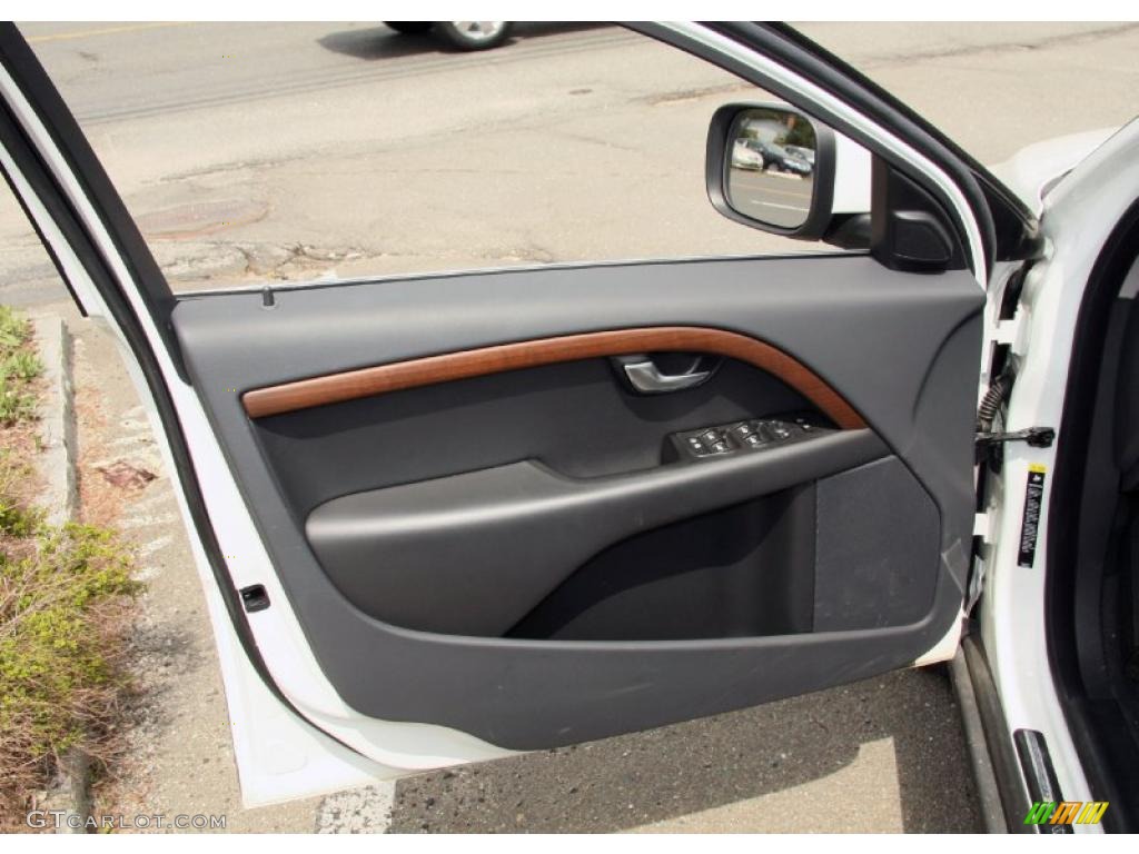 2010 Volvo XC70 3.2 AWD Off Black Door Panel Photo #49133834