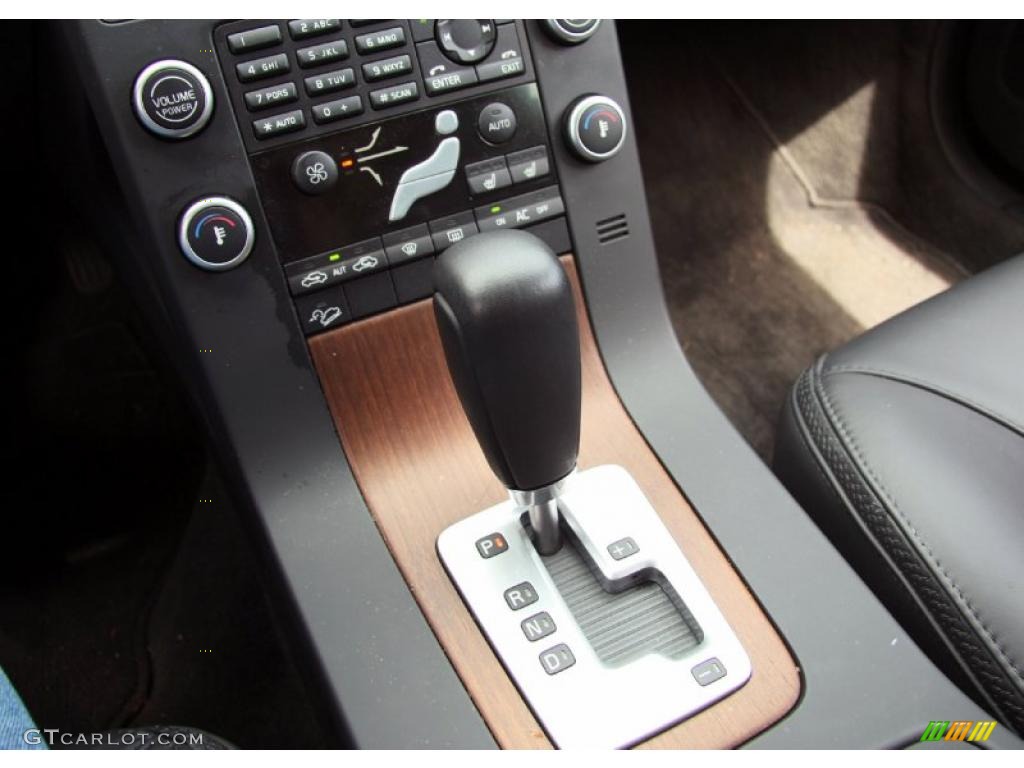 2010 Volvo XC70 3.2 AWD Transmission Photos