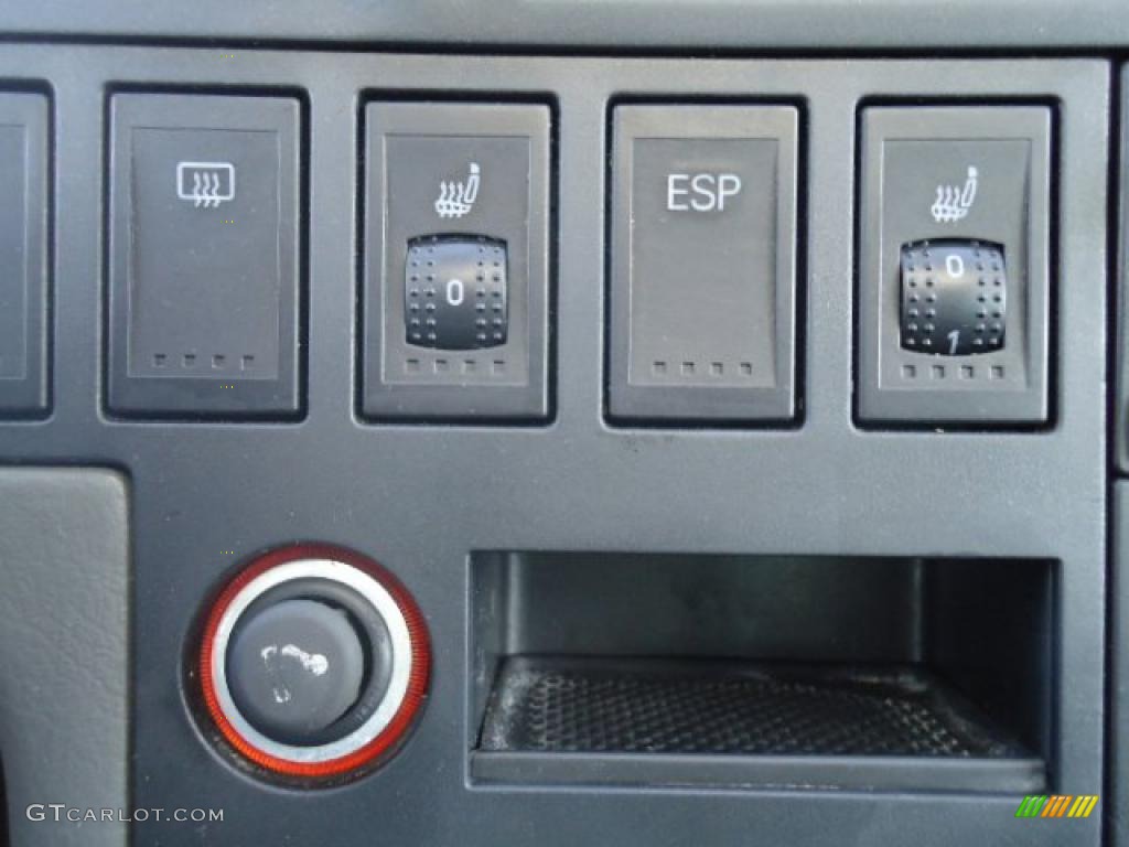 2003 Volkswagen EuroVan MV Controls Photos