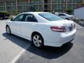 Super White - Camry SE Photo No. 2