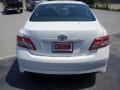 Super White - Camry SE Photo No. 3