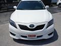 Super White - Camry SE Photo No. 6