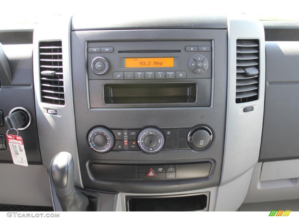 2011 Mercedes-Benz Sprinter 3500 High Roof Cargo Van Controls Photo #49136537