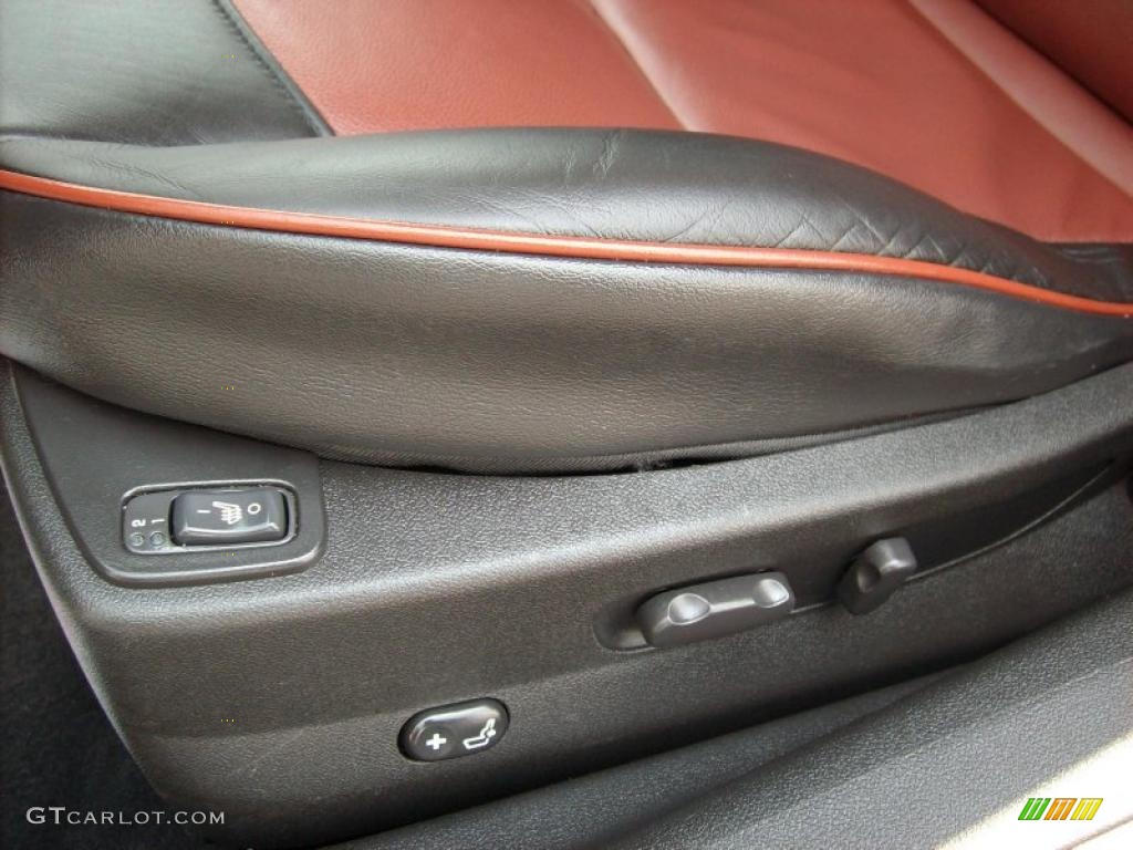 2010 Chevrolet Malibu LTZ Sedan Controls Photo #49137839