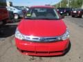 Vermillion Red - Focus SE Sedan Photo No. 4
