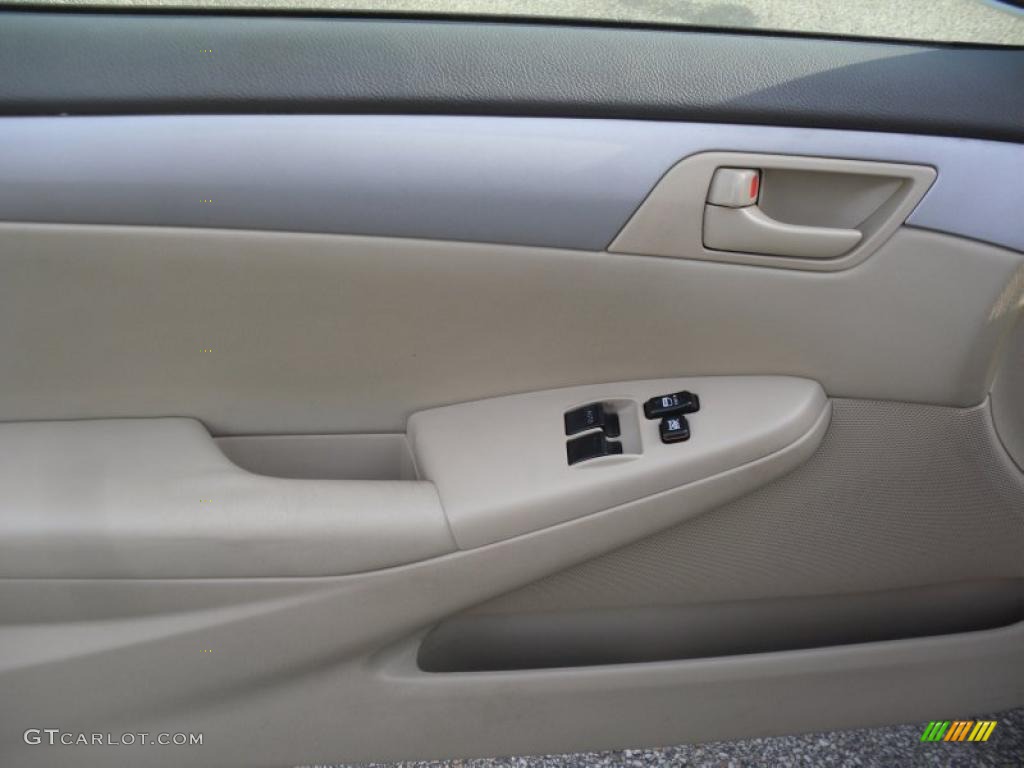 2006 Solara SE Coupe - Arctic Frost Pearl / Ivory photo #7