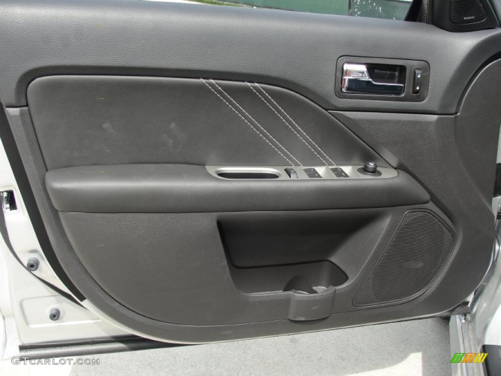 2011 Fusion Sport - Ingot Silver Metallic / Sport Black/Charcoal Black photo #22