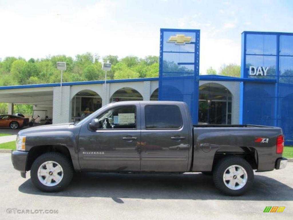 2011 Silverado 1500 LT Crew Cab 4x4 - Taupe Gray Metallic / Ebony photo #2
