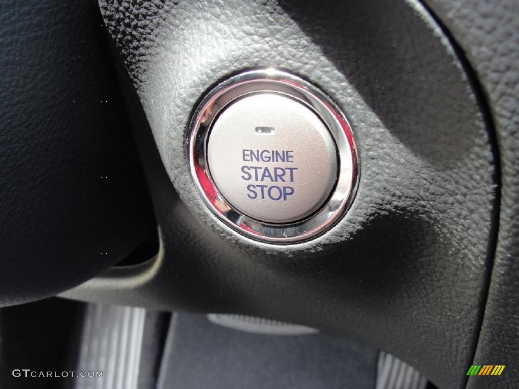 2011 Hyundai Genesis 4.6 Sedan Controls Photo #49146479