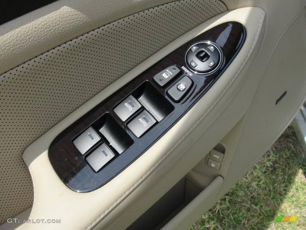 2011 Hyundai Genesis 4.6 Sedan Controls Photo #49146866