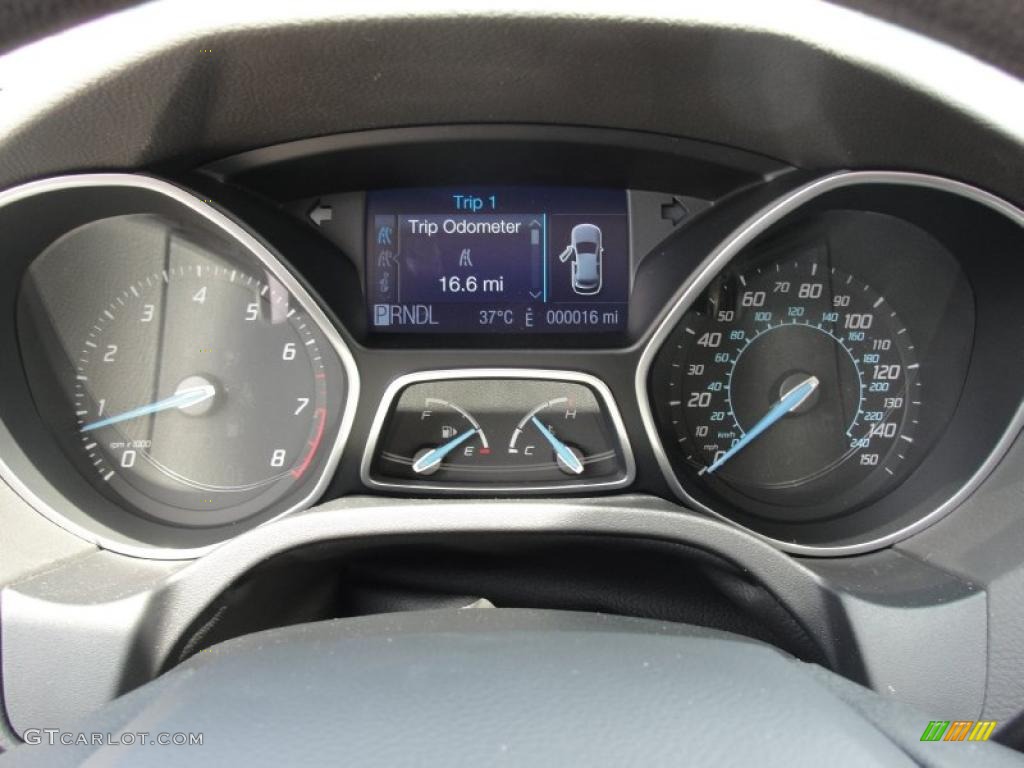 2012 Ford Focus SE Sedan Gauges Photo #49147490