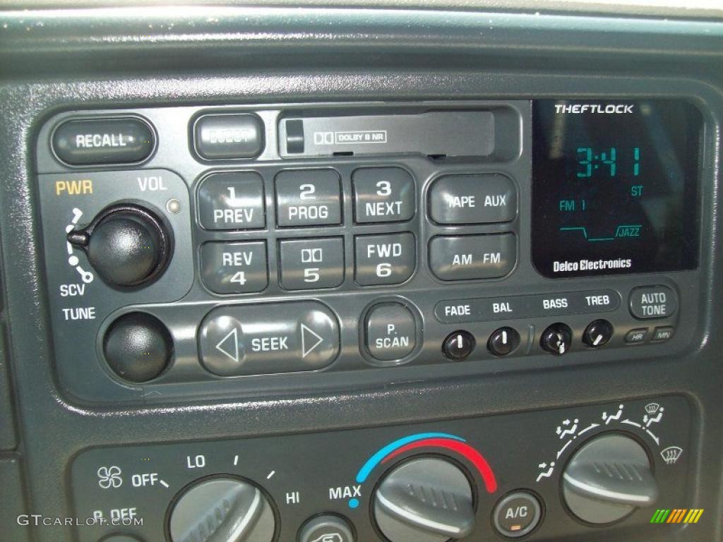 1999 Suburban K2500 SLT 4x4 - Onyx Black / Neutral photo #8