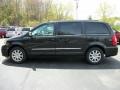 2011 Brilliant Black Crystal Pearl Chrysler Town & Country Touring - L  photo #14