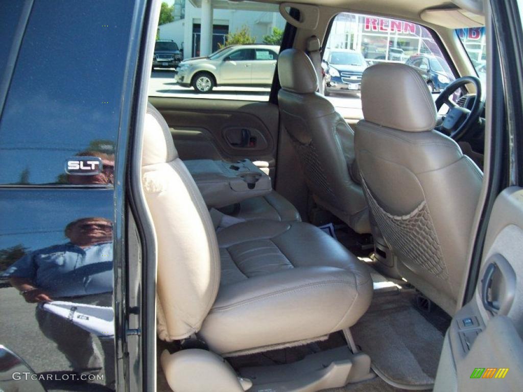 1999 Suburban K2500 SLT 4x4 - Onyx Black / Neutral photo #32
