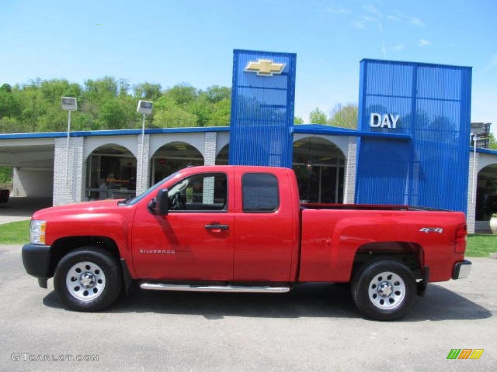 2009 Silverado 1500 Extended Cab 4x4 - Victory Red / Dark Titanium photo #2