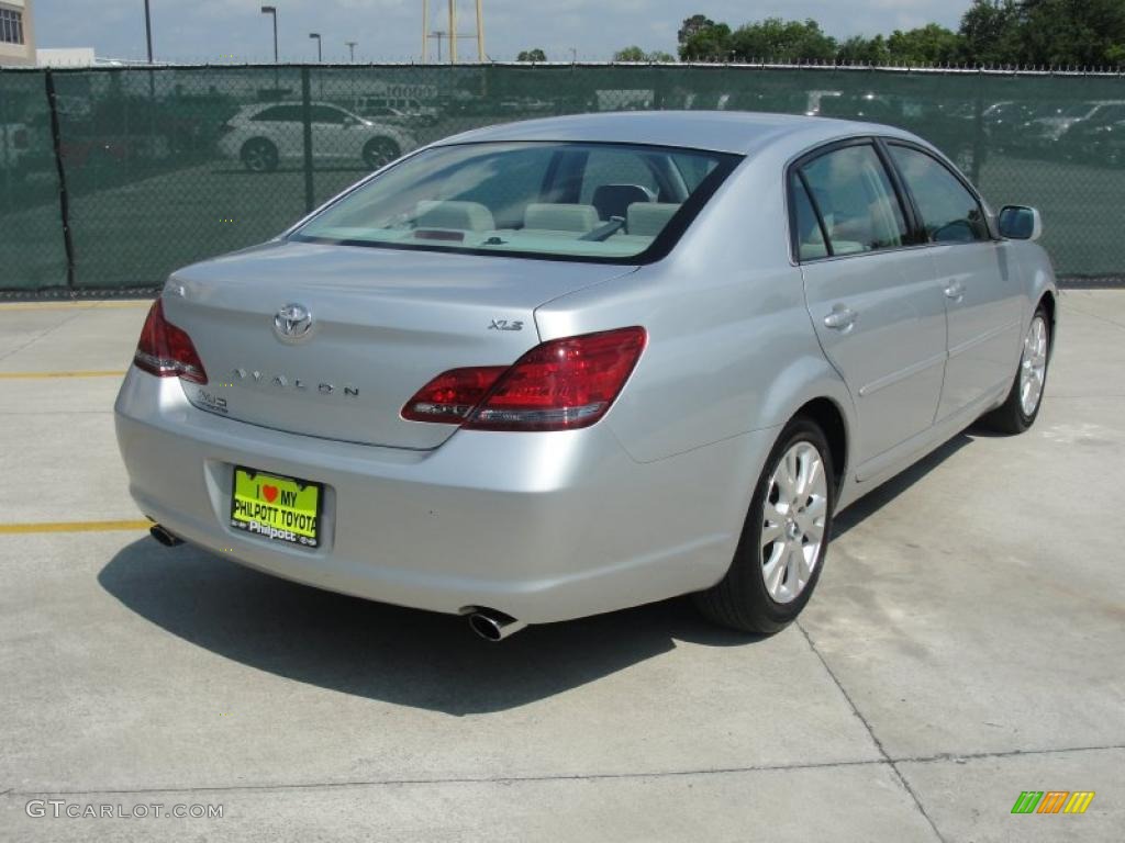 2008 Avalon XLS - Classic Silver Metallic / Ash Gray photo #3