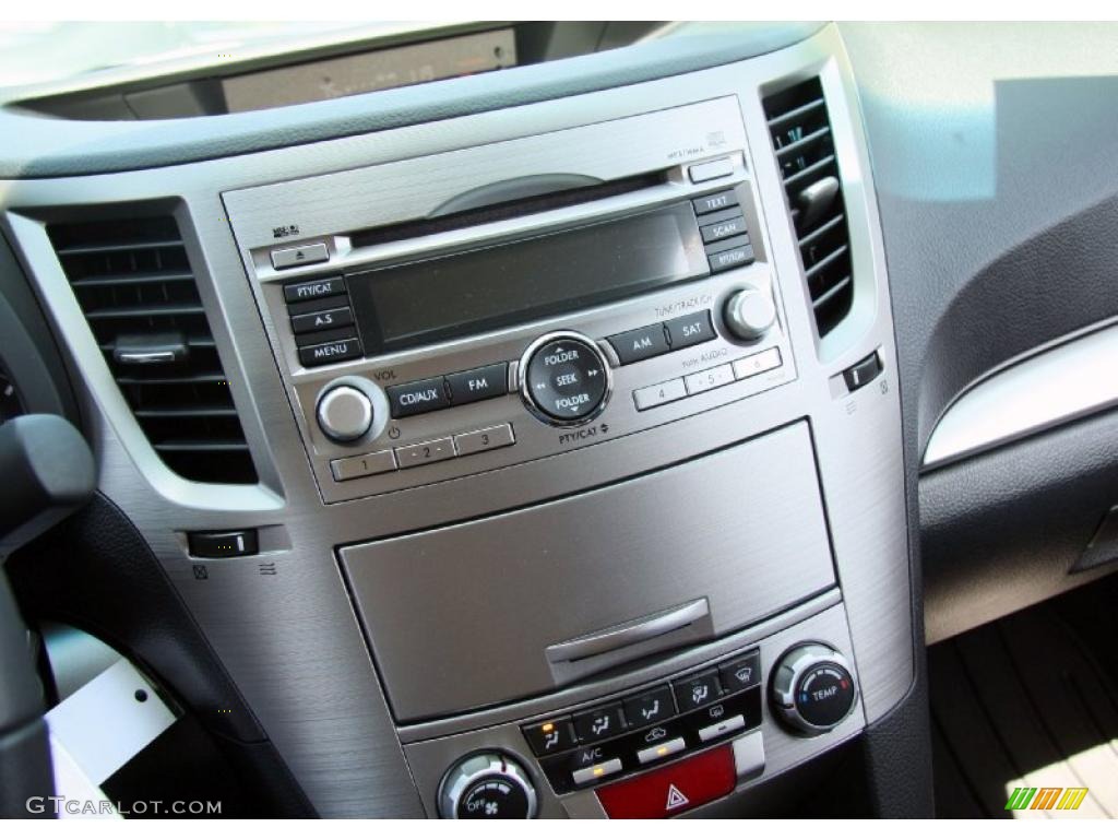 2010 Subaru Outback 2.5i Premium Wagon Controls Photo #49152911