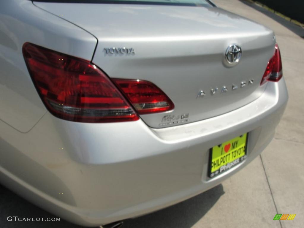 2008 Avalon XLS - Classic Silver Metallic / Ash Gray photo #26