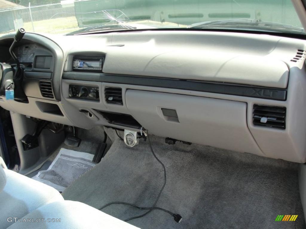 1997 Ford F250 XLT Extended Cab Medium Graphite Dashboard Photo #49154648