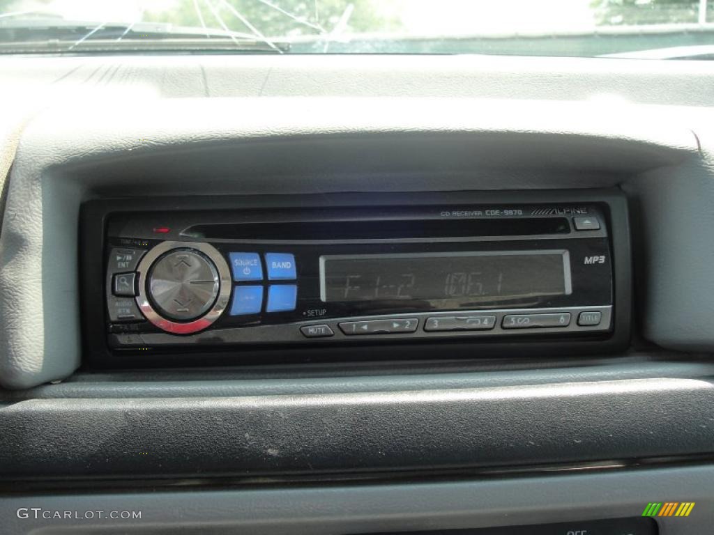 1997 F250 XLT Extended Cab - Royal Blue Metallic / Medium Graphite photo #25